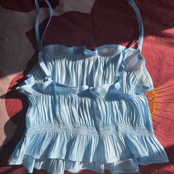 Satin ruffled tank top - Picture 2 of 3